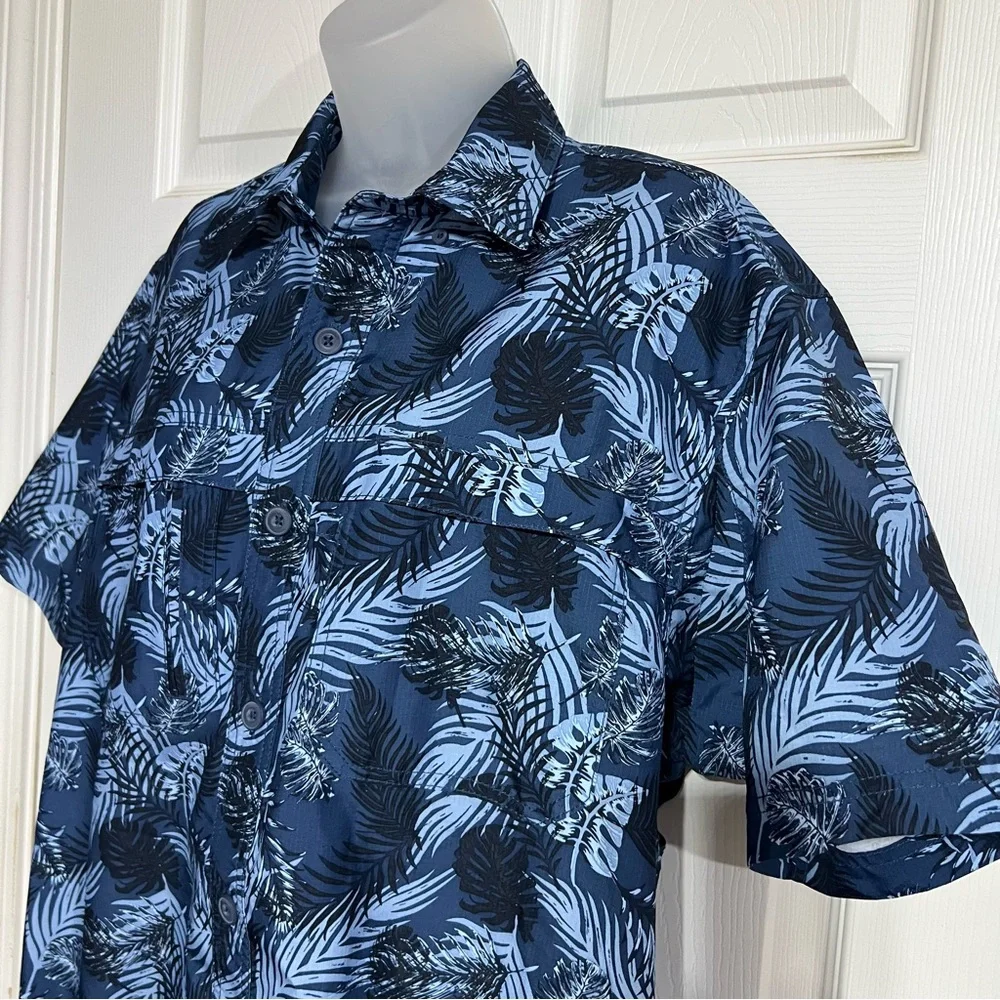 Duluth Trading Company Blue Leaf Hawaiian Print Button Down Shirt, Size Medium - Picture 2 of 4